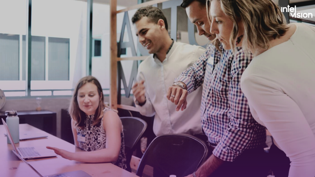 Intelvision arbeitet mit einem professionellen Projektmanager