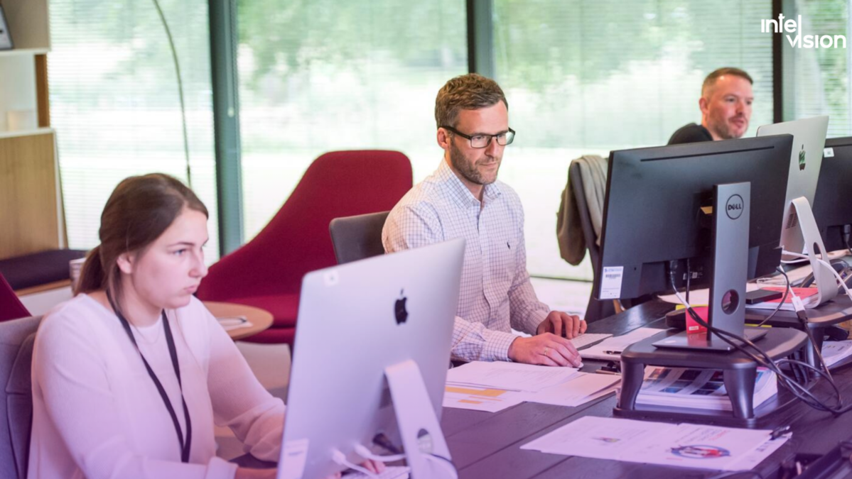 Intelvision erstellt einen Projektplan für die Website-Entwicklung